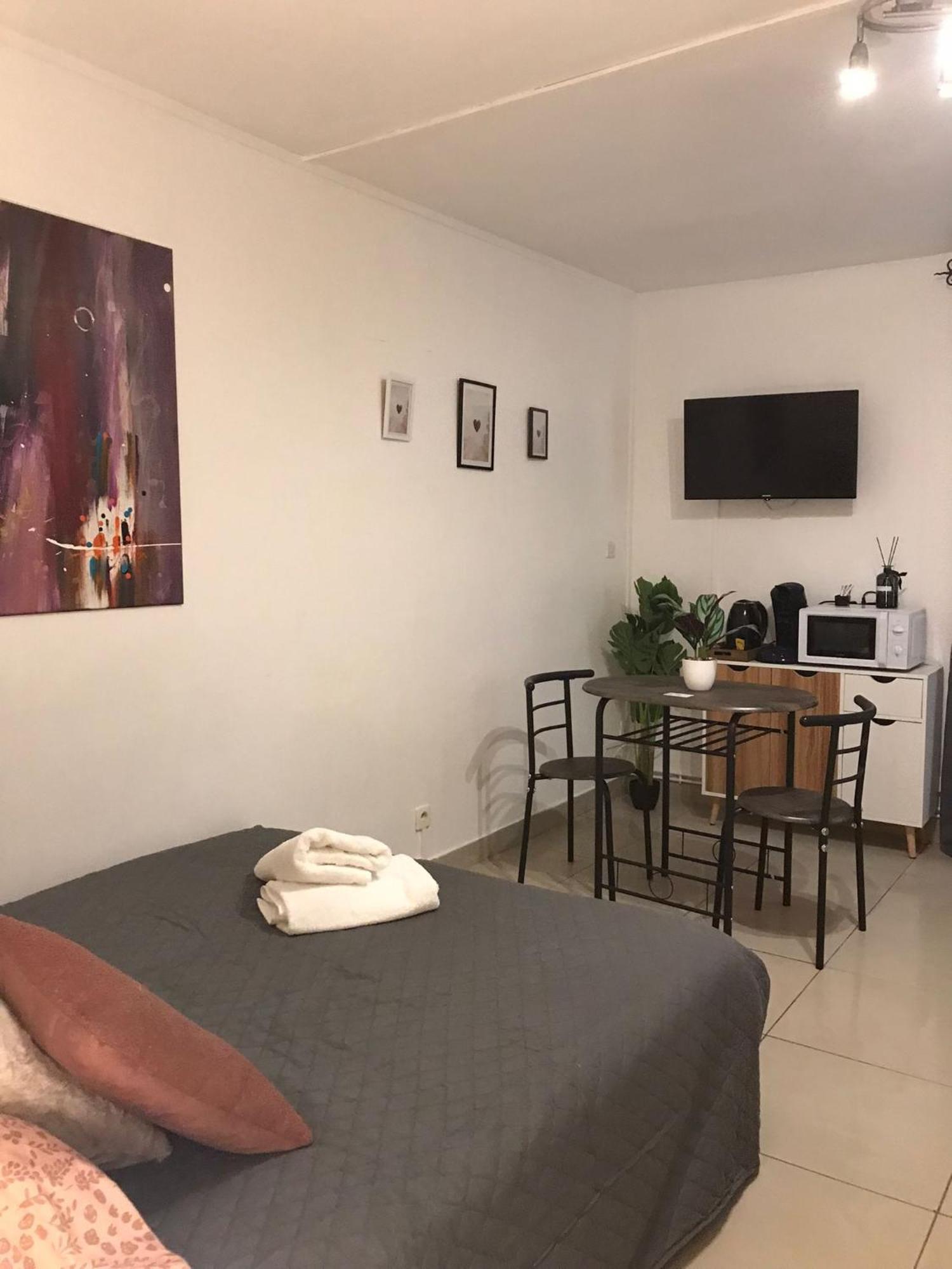 Studio Eros Apartment Alençon Екстериор снимка